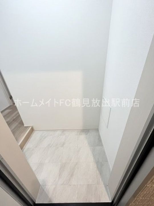 大阪府大阪市城東区東中浜2(アパート)の賃貸物件の玄関