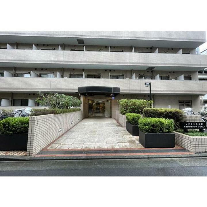 東京都台東区北上野2(マンション)の賃貸物件の外観