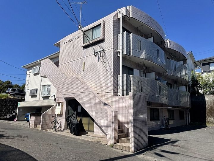 アーバンハイツの外観