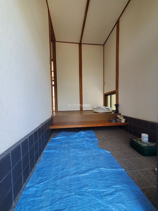 大阪府河内長野市緑ケ丘南町(一戸建)の賃貸物件の玄関