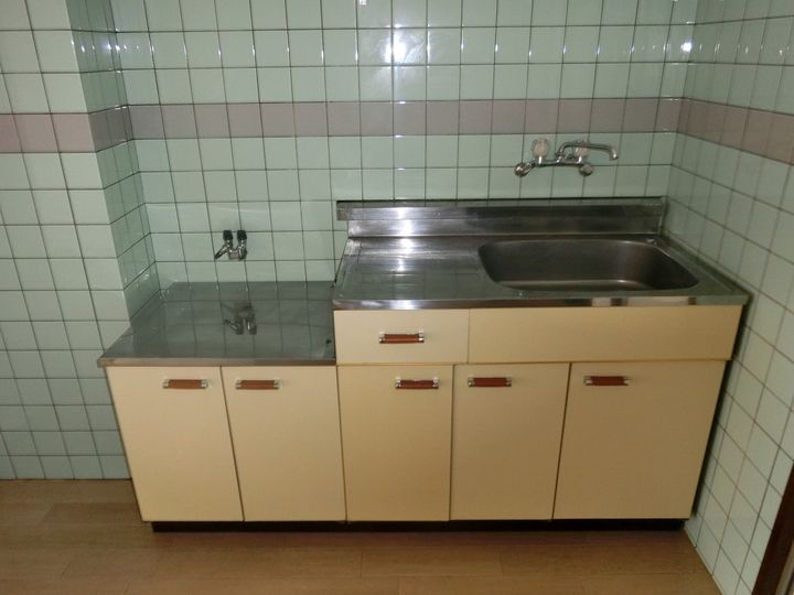 和秀舟入本町ビルのキッチン