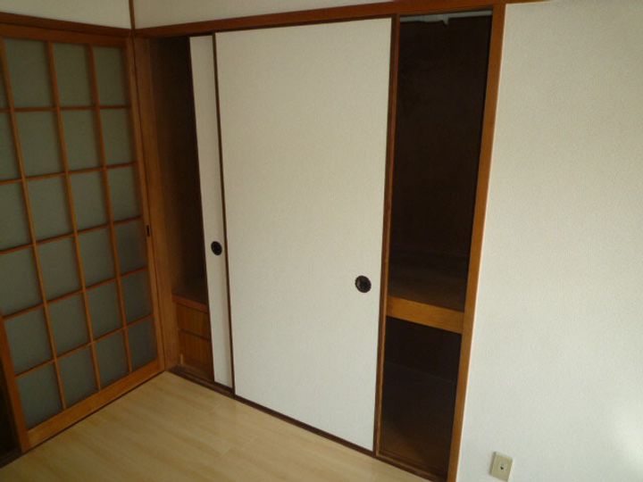 第8佐野ビルの内装