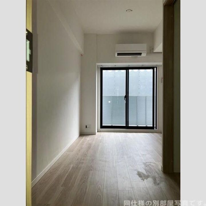 大阪府堺市西区浜寺石津町中1(マンション)の賃貸物件の居間