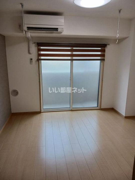 栃木県宇都宮市大通り3(マンション)の賃貸物件の居間