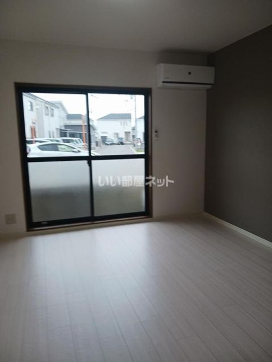 セゾン・ド・岩出の居間