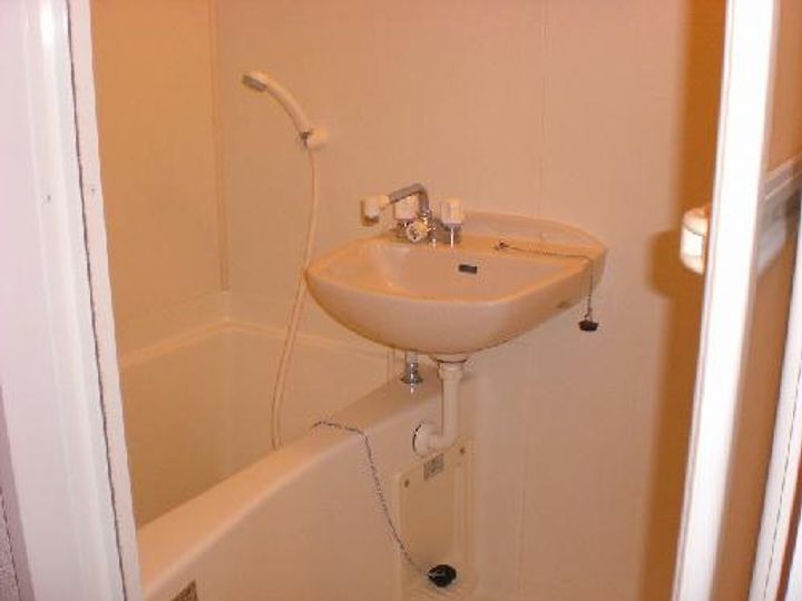 レオパレスシュクルドゥジエームの風呂