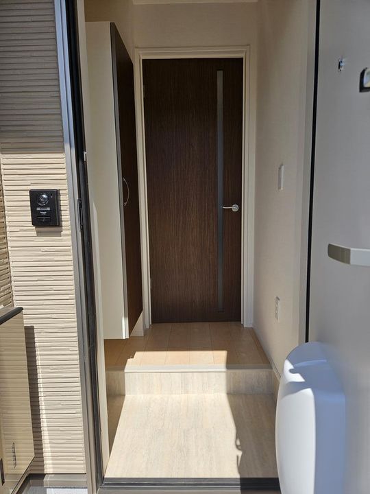 群馬県前橋市朝倉町(アパート)の賃貸物件の玄関