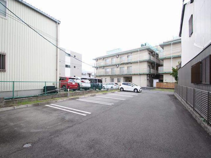 シティ六番町の地図