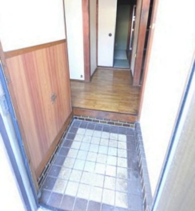 ひるま荘の玄関