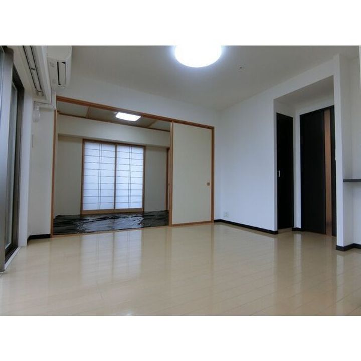 レジディアタワー仙台の居間