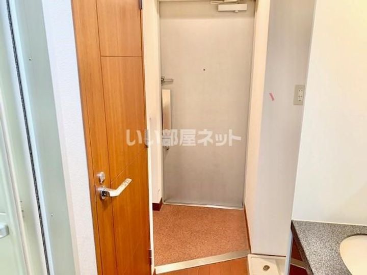 エステムコート三宮EASTポルトマーレの玄関