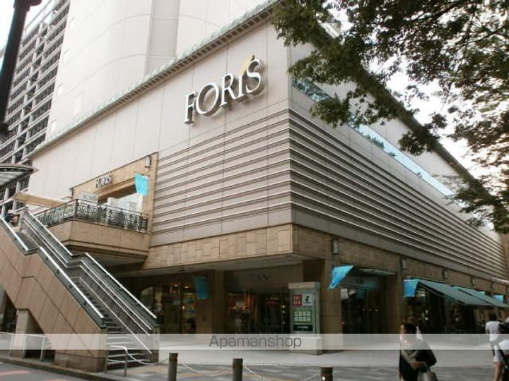 サンプラザビルの周辺