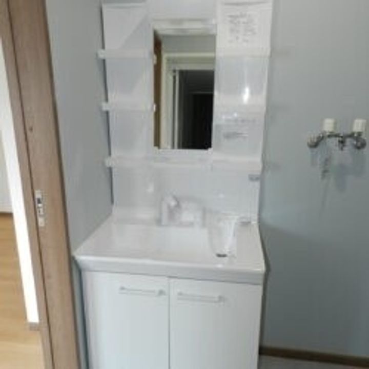 ベルン高砂の内装