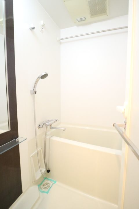 東京都新宿区山吹町(マンション)の賃貸物件の風呂