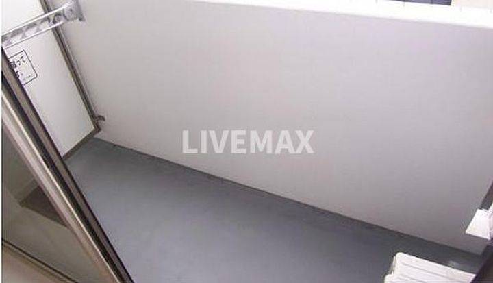 REALIZE新宿の内装