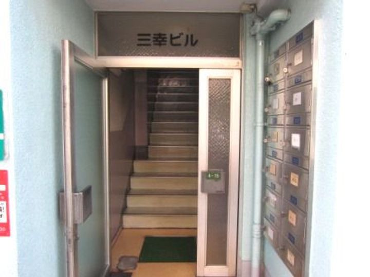 三幸ビルの地図
