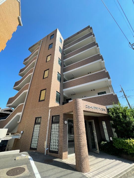 岡山県倉敷市二子の賃貸マンションの外観