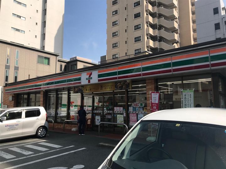 クロノス41新町IVの周辺
