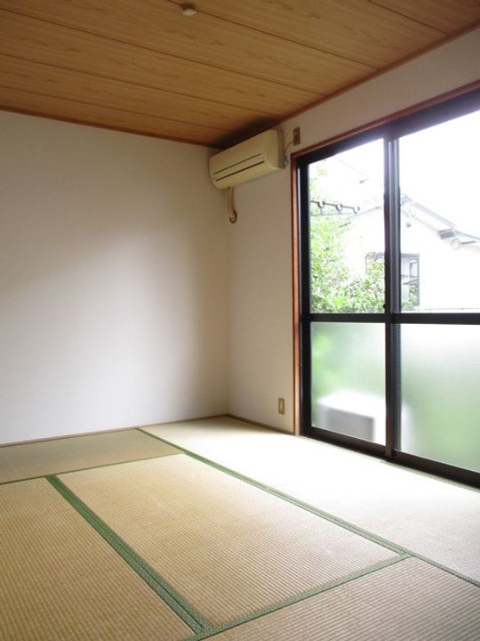 グリーンタウン津留崎の居間