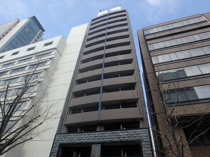 エスライズ本町東の外観