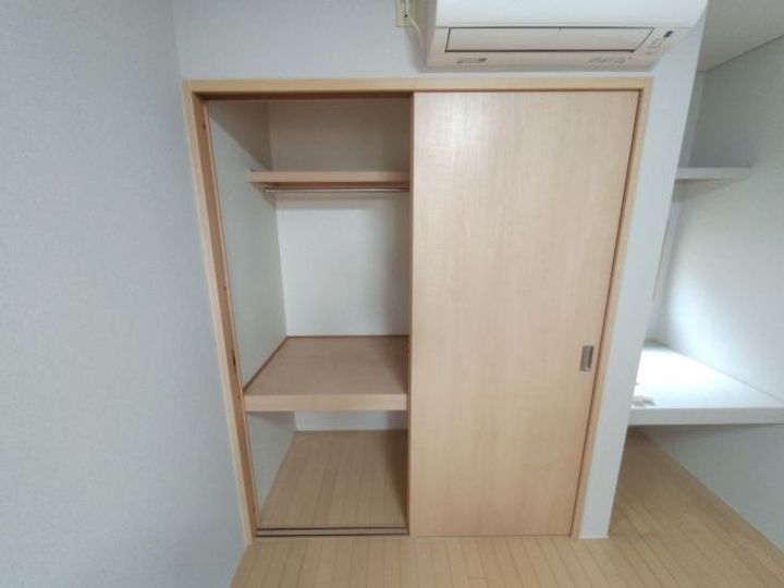 アパートメントP.I.の内装