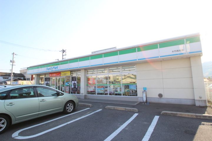 カーサ・クレインの周辺