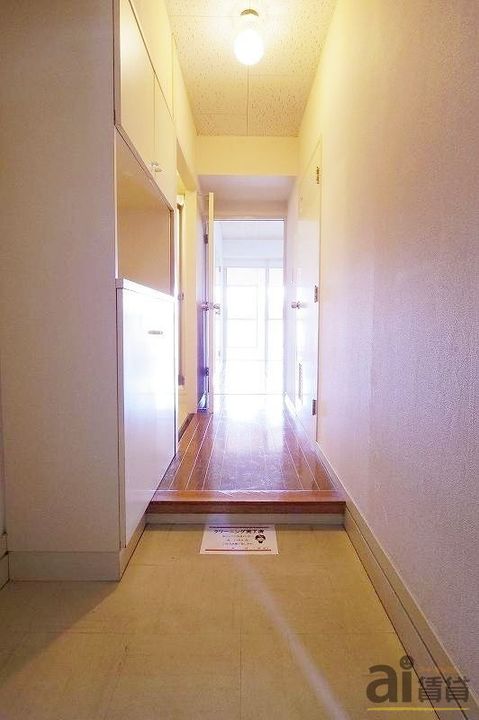 埼玉県朝霞市溝沼5(マンション)の賃貸物件の玄関