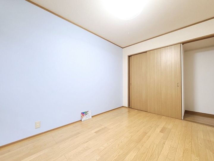 グランディール・マルモの居間