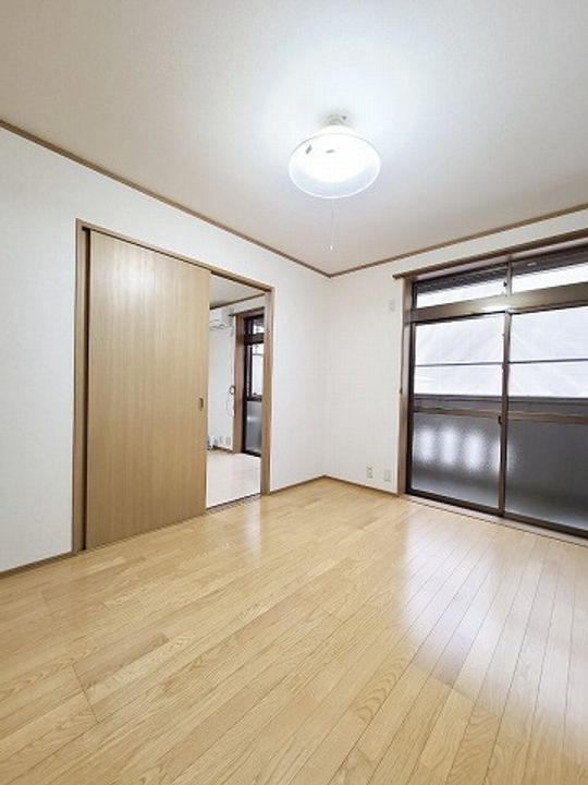 グランディール・マルモの居間