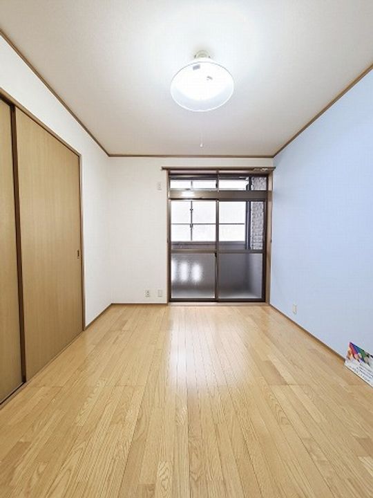 グランディール・マルモの居間