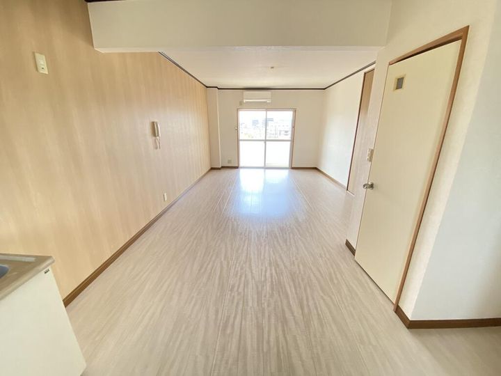 サンハイツの居間