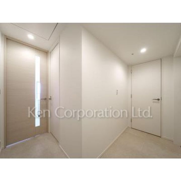 WORLD TOWER RESIDENCEの玄関
