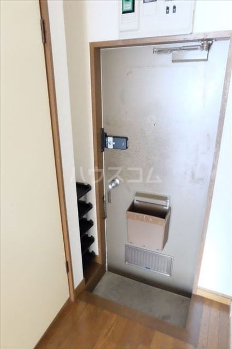 本郷ハイツ Bの玄関
