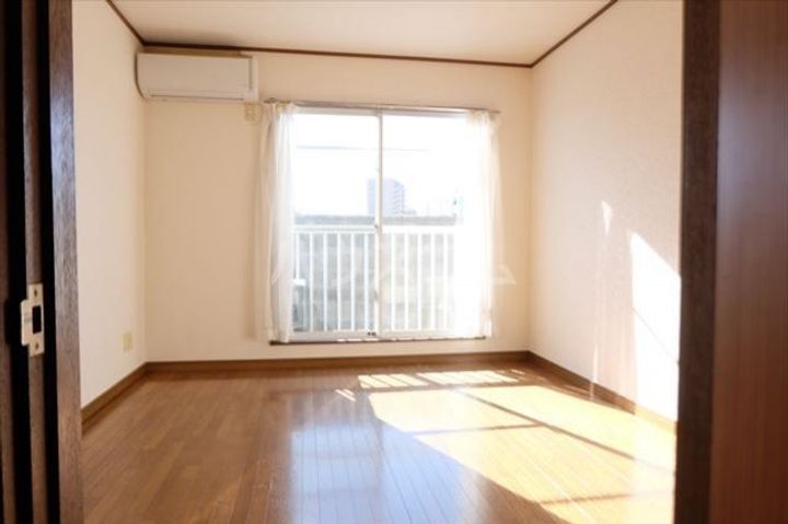 本郷ハイツ Bの居間
