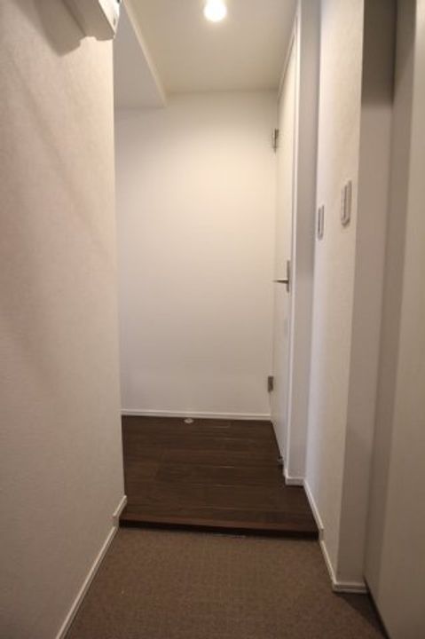 東京都文京区大塚4(マンション)の賃貸物件の玄関