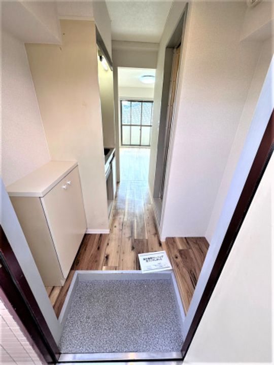 東京都東村山市諏訪町1(マンション)の賃貸物件の玄関