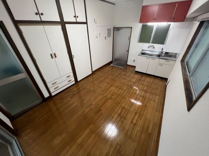 コーポ朝日の居間