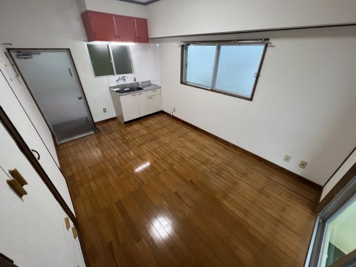 コーポ朝日の居間