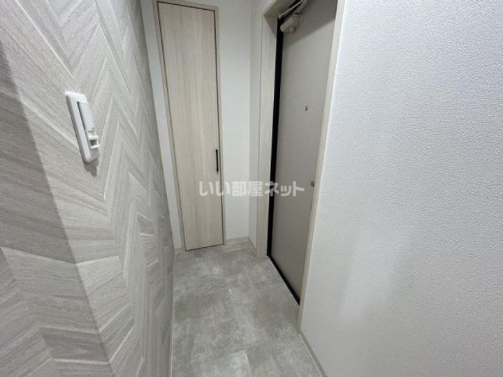 大阪府柏原市田辺1(アパート)の賃貸物件の玄関