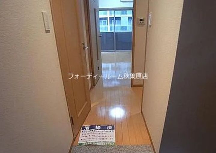 OLIO神田の玄関