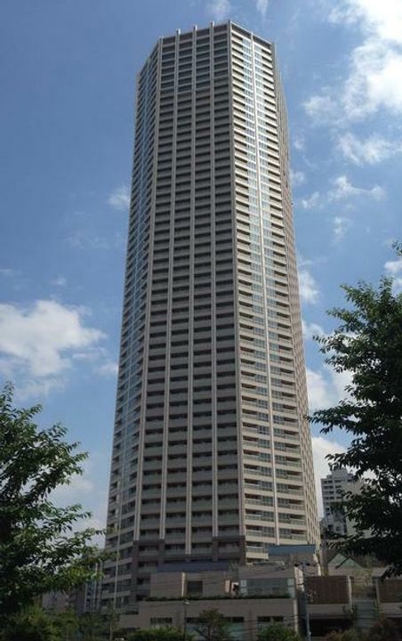 東京都新宿区富久町(マンション)の賃貸物件の外観