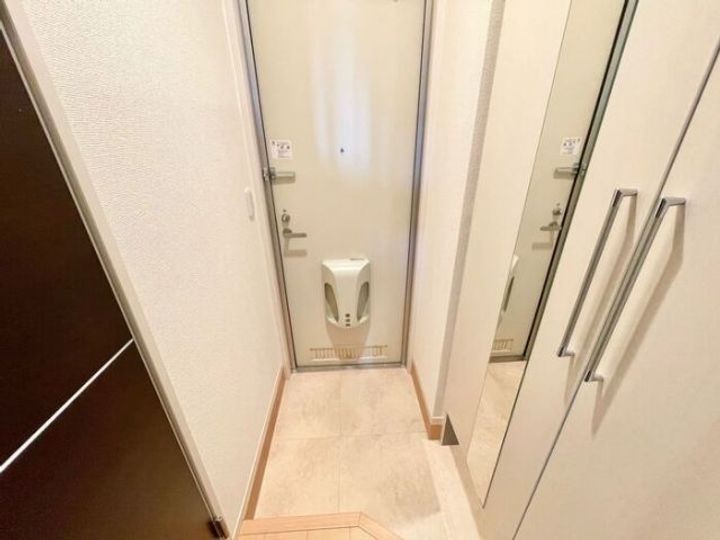 栃木県小山市東城南4(アパート)の賃貸物件の玄関