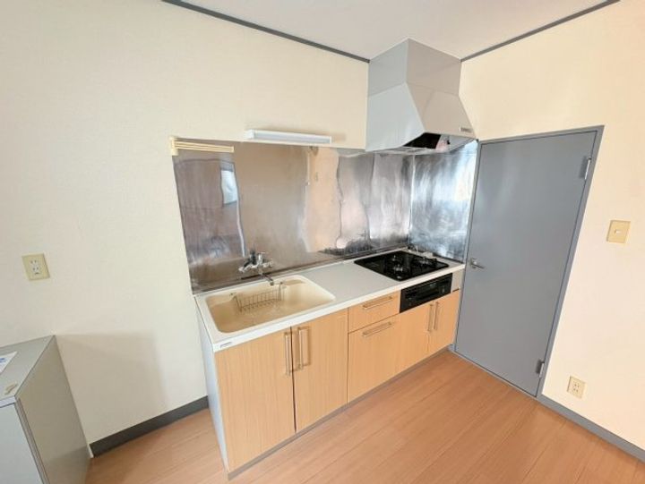 ライムハイツIIのキッチン