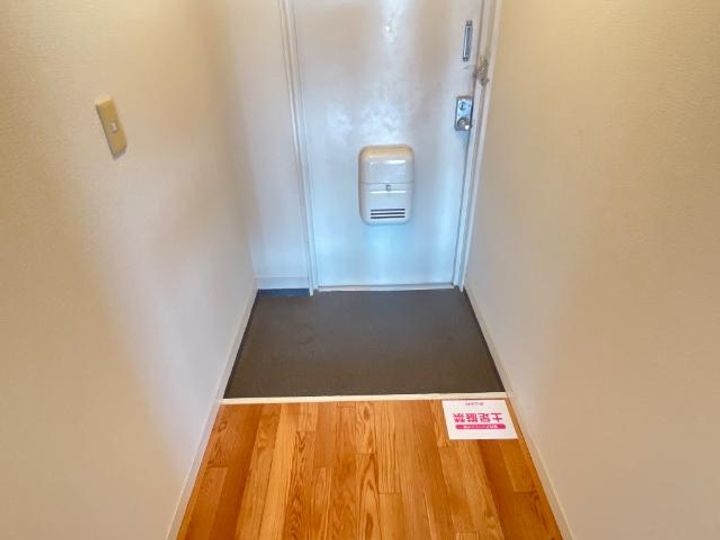 メゾンエクセルIIの玄関