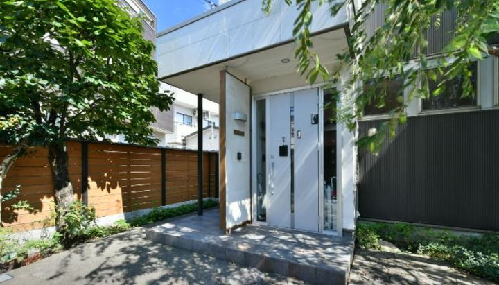 M’s house (女性専用シェアハウス)の外観