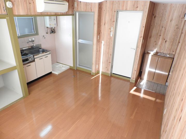 長崎県長崎市勝山町(アパート)の賃貸物件の居間