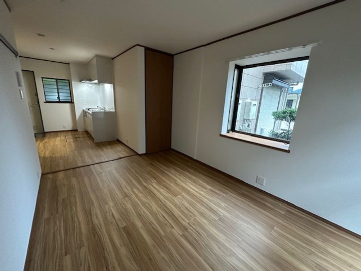 パインヴィラ綱島の居間