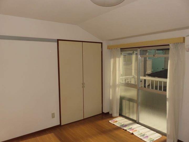 ハイツみよしの居間