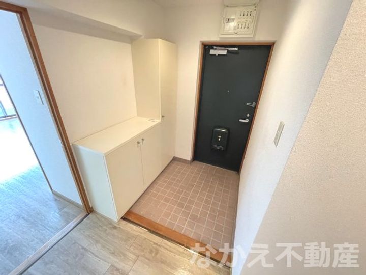 徳島県小松島市金磯町(マンション)の賃貸物件の玄関