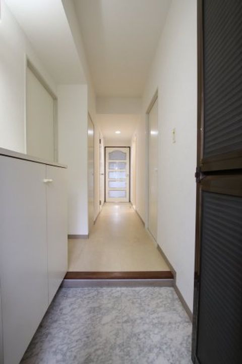 美加の台南海アーバンコンフォート弐番館の玄関